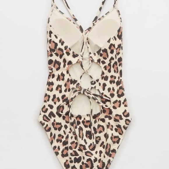 Aerie Buzzed Terry Leopard Strappy Back One Piece Swimsuit
NWT - Picture 2 of 4
